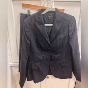 Brooks Brother navy blue Pinstripe Suit 10